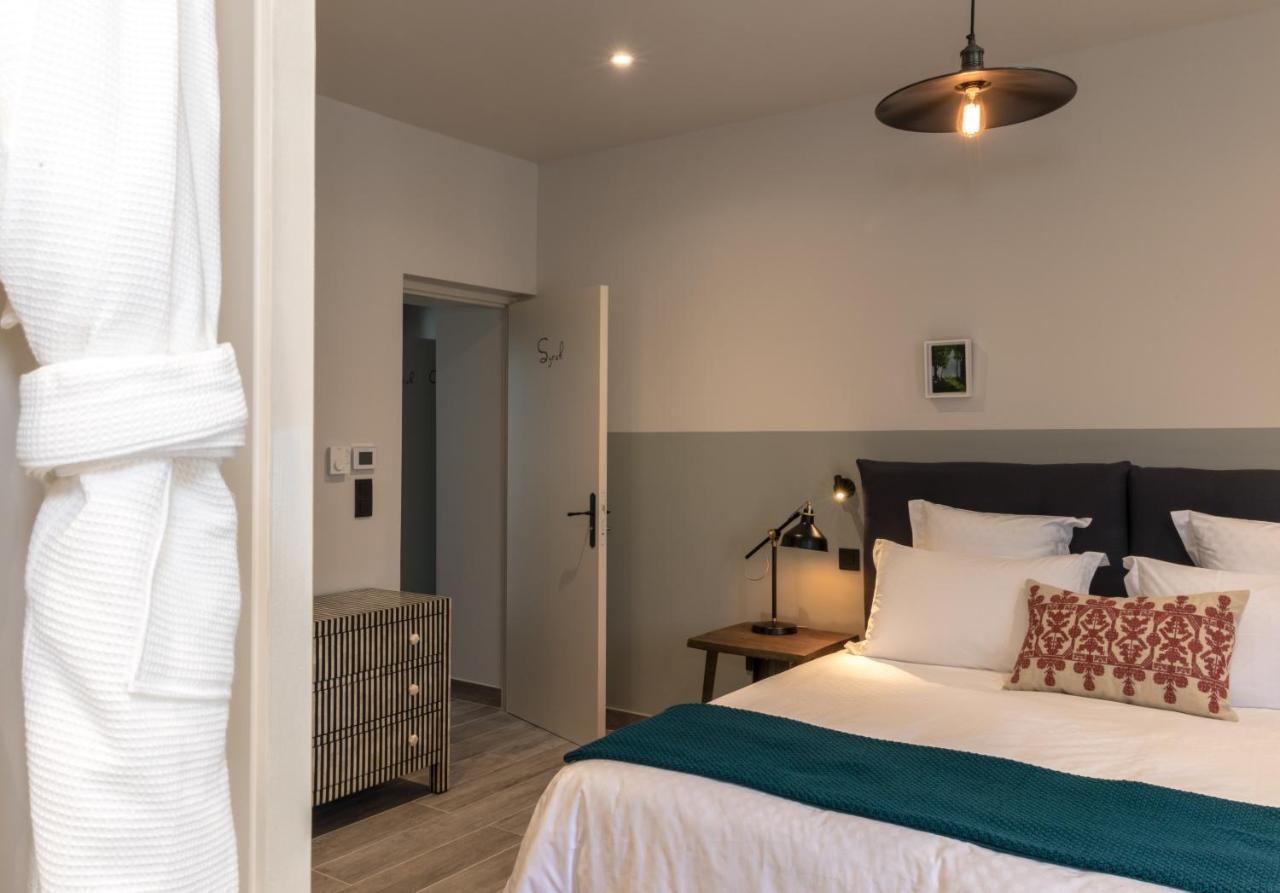 Hotel Mas Du Brulat 4*